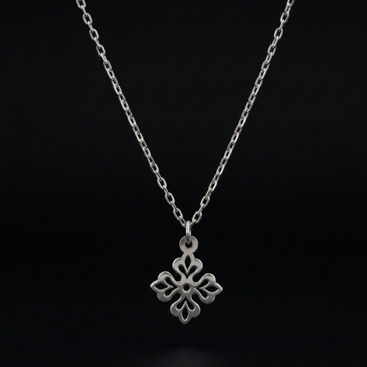 Enchanted Clover Silver Pendant