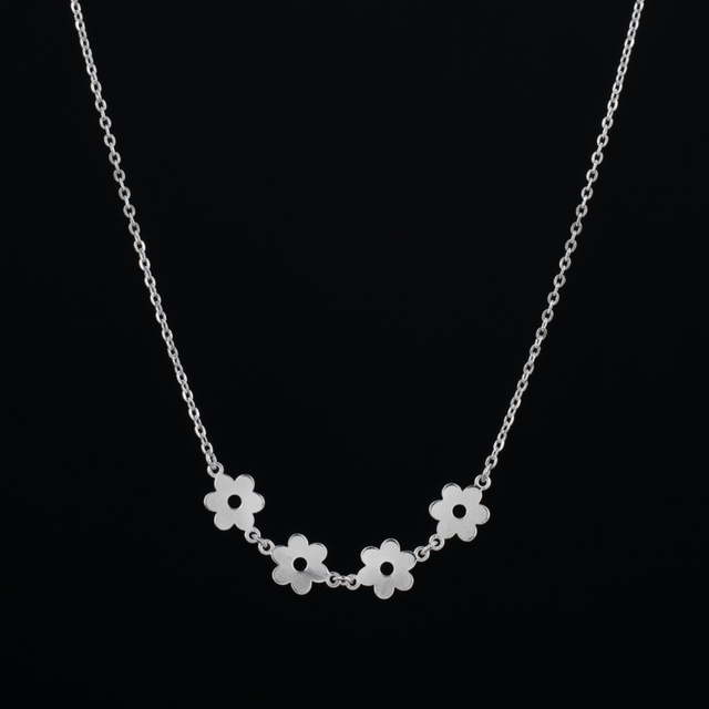 Meadow Silver Chain in 925 sterling silver