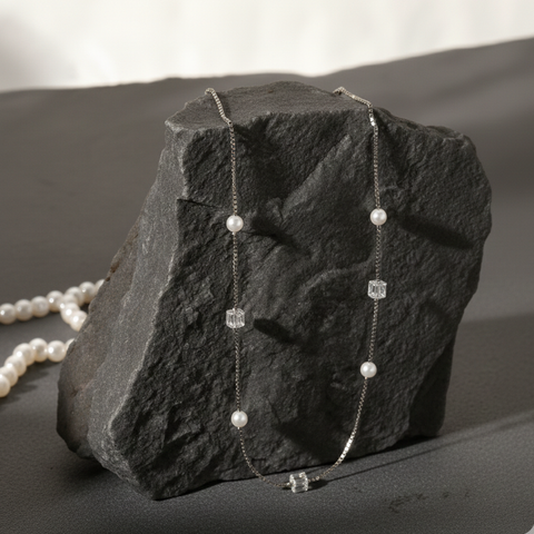 Pearl and Crystal Necklace in 925 sterling silver
