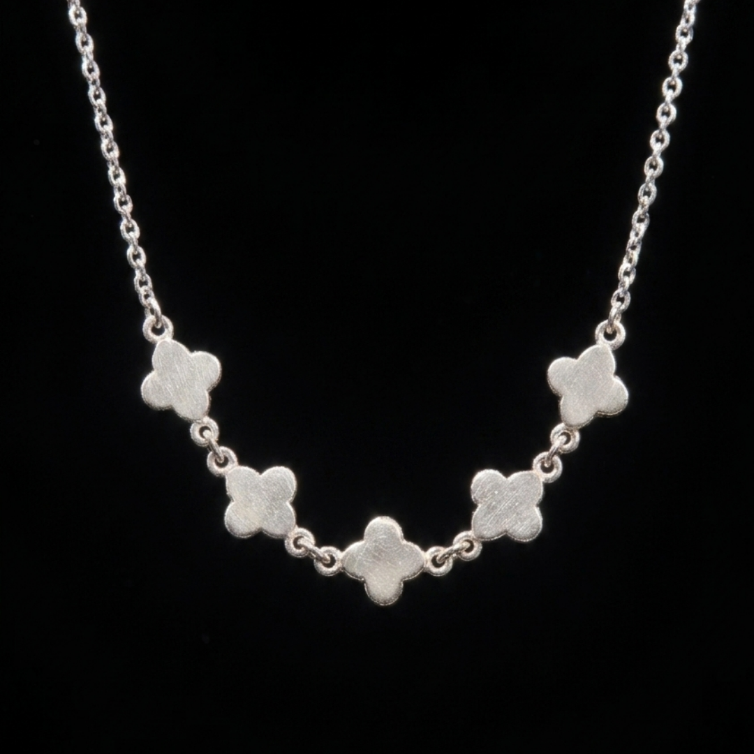 The Clover Chain