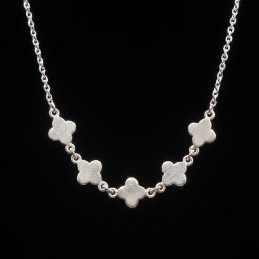 The Clover Chain